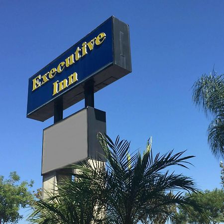 Anaheim Executive Inn & Suites Eksteriør billede