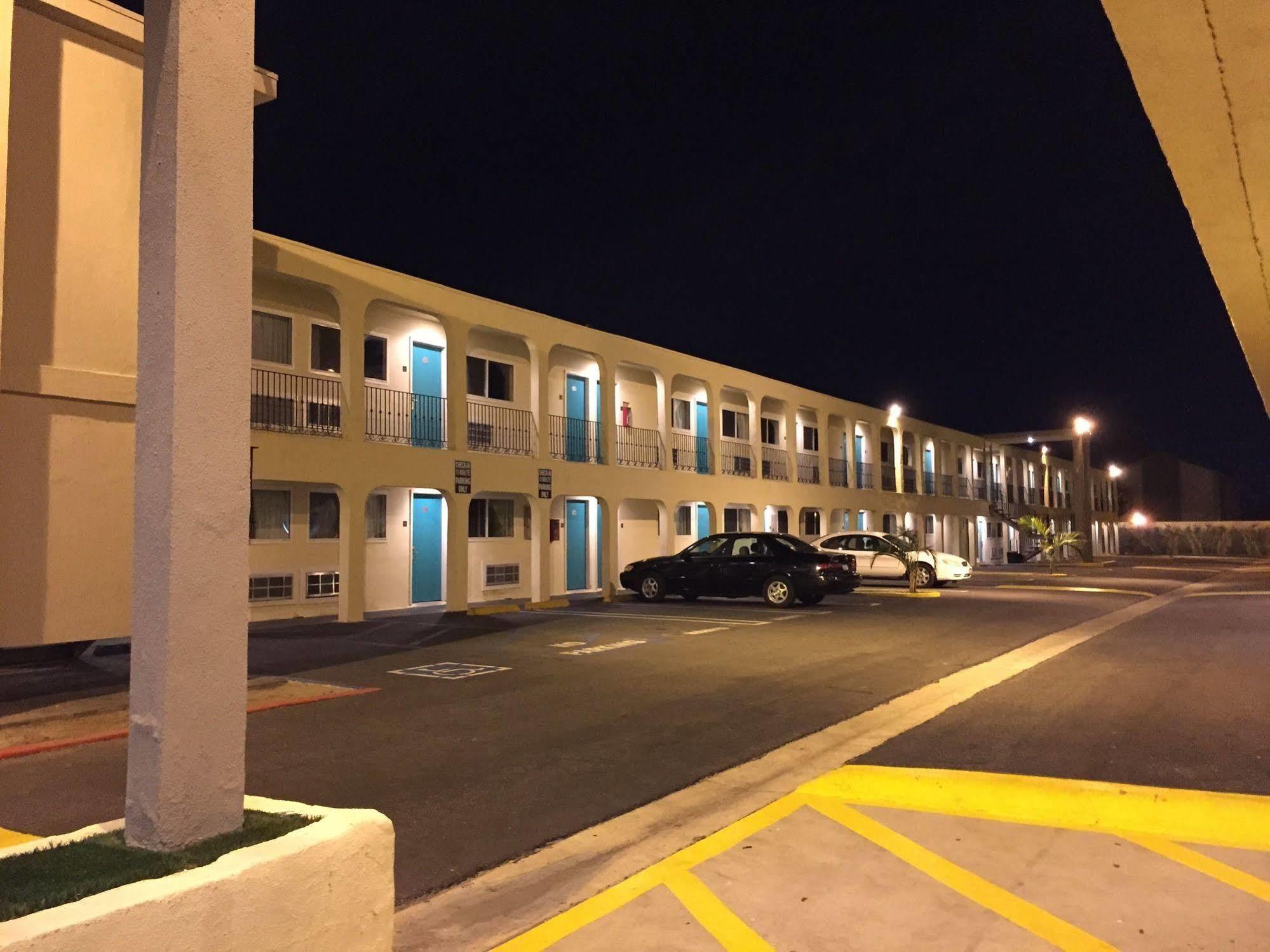 Anaheim Executive Inn & Suites Eksteriør billede
